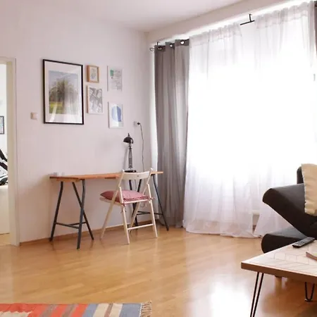 Cozycity - 3 Zimmer Apartment - Innenstadt - Wifi - Netflix