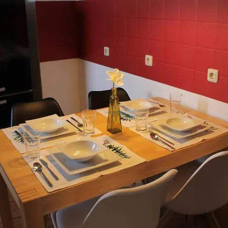 Cozycity - 3 Zimmer Apartment - Innenstadt - Wifi - Netflix * נירנברג